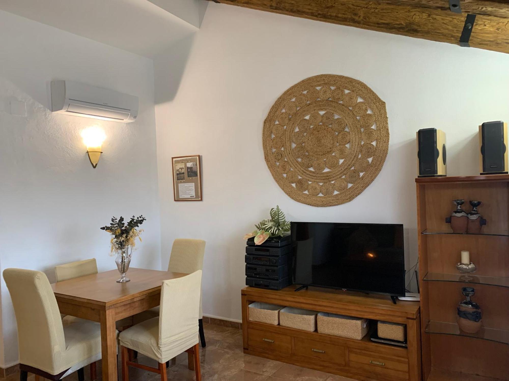 Casa Enric , Con Zona Infantil, Piscina Y Parking Privado Deltebre Exterior foto