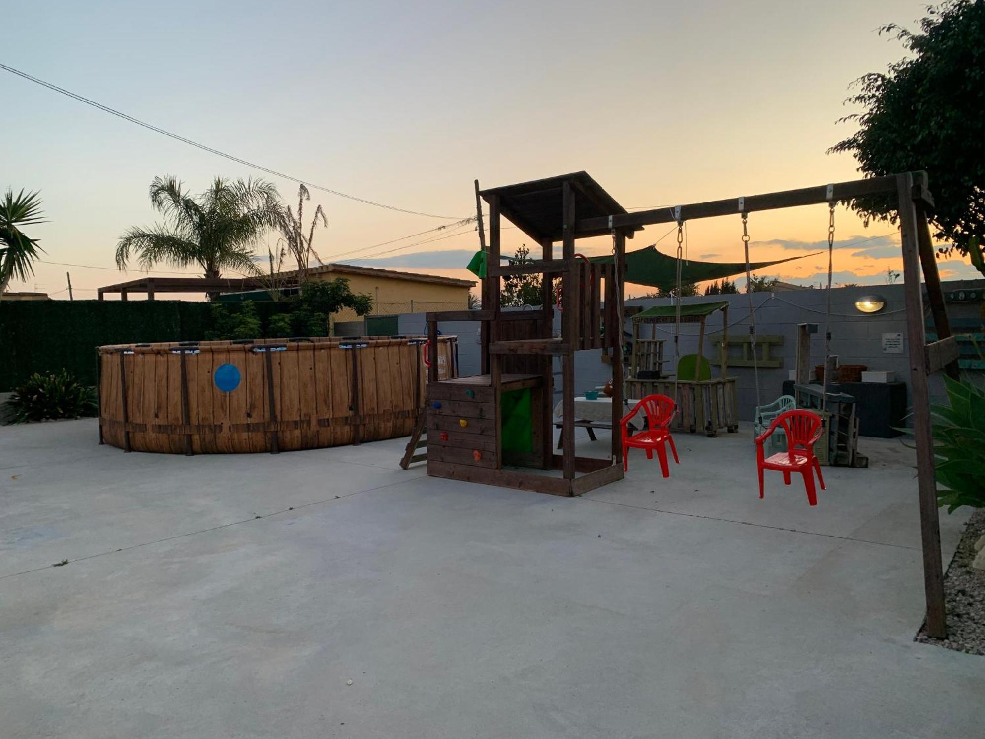Casa Enric , Con Zona Infantil, Piscina Y Parking Privado Deltebre Exterior foto